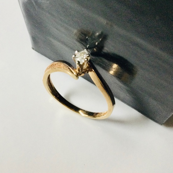 14K Yellow Gold Diamond Ring Marquise Cut NEW - Picture 6 of 9